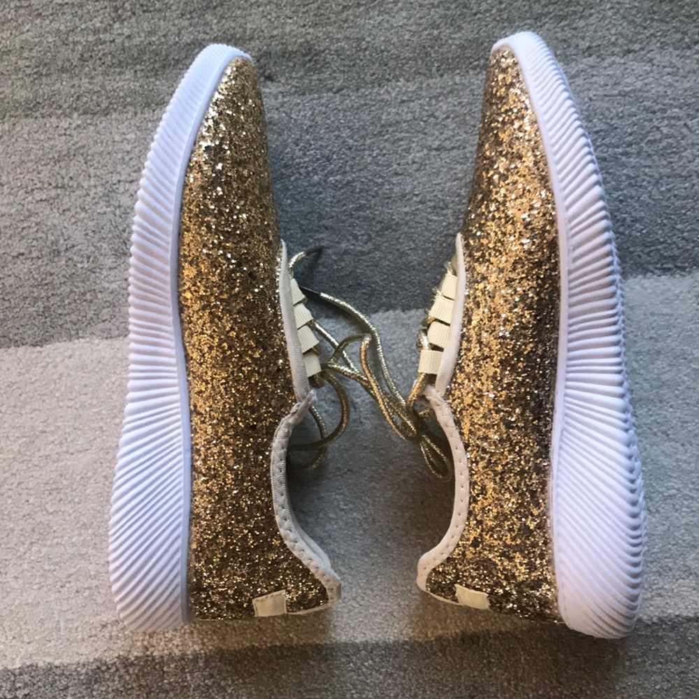 ⚡️clearance 1 left⚡️ Gold Glitter Fashion Sneakers - Picture 7 of 8